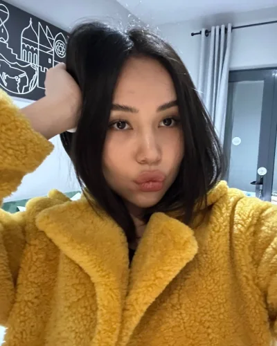 Moni photo 13, asian, athletic, brunette, 165 cm, 54 kg, Medium bust, Hong Kong