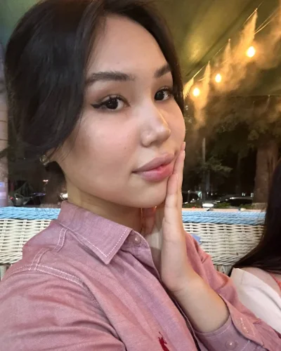 Moni photo 17, asian, athletic, brunette, 165 cm, 54 kg, Medium bust, Hong Kong