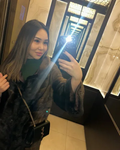 Moni photo 3, asian, athletic, brunette, 165 cm, 54 kg, Medium bust, Hong Kong