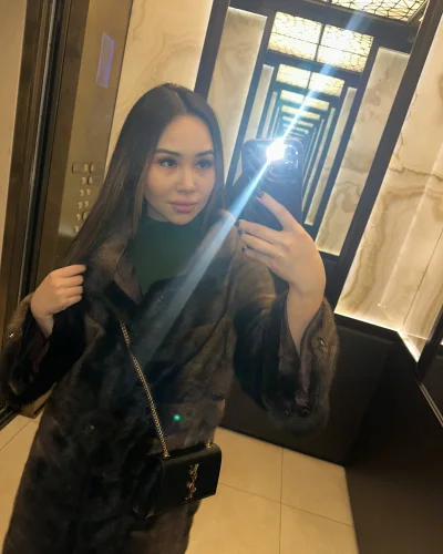 Moni photo 4, asian, athletic, brunette, 165 cm, 54 kg, Medium bust, Hong Kong