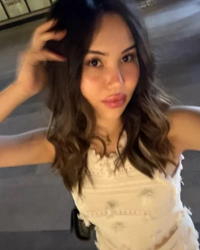 Moni photo 58, asian, athletic, brunette, 165 cm, 54 kg, Medium bust, Hong Kong