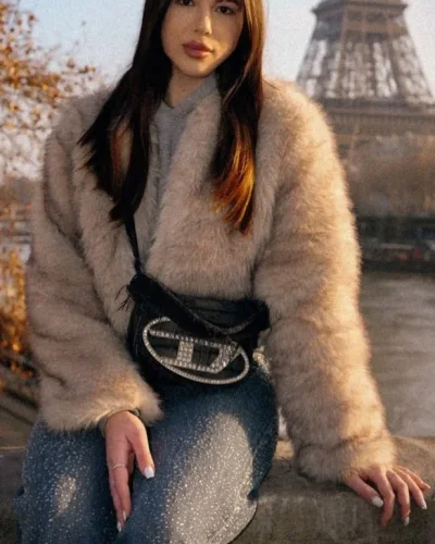 Sofi photo 22, european, average, brunette, 174 cm, 68 kg, Medium bust, Hong Kong