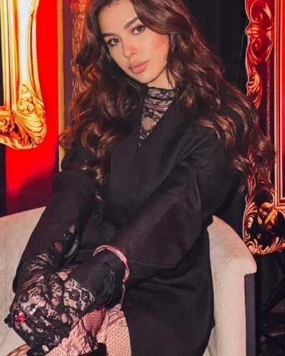 Sofi photo 36, european, average, brunette, 174 cm, 68 kg, Medium bust, Hong Kong
