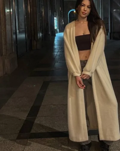 Sofi photo 46, european, average, brunette, 174 cm, 68 kg, Medium bust, Hong Kong