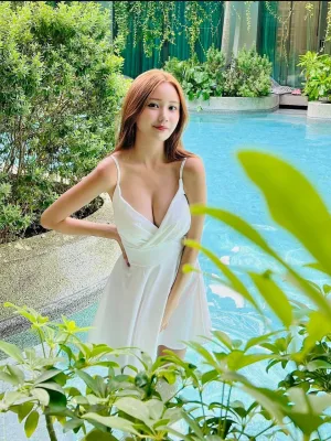 Sesil photo 1, asian, slim, brunette, 165 cm, 50 kg, Hong Kong