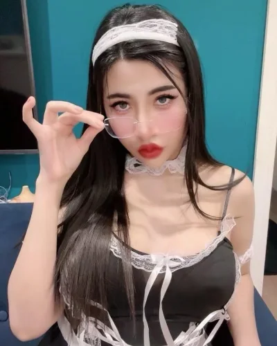 Kirsty photo 7, asian, slim, black hair, 162 cm, 45 kg, Hong Kong