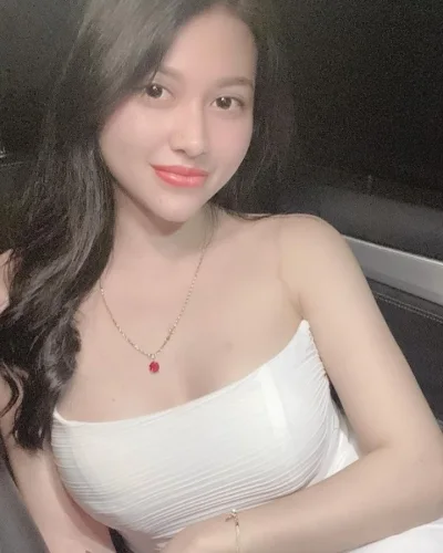 Lesley photo 4, asian, slim, black hair, 166 cm, 48 kg, Hong Kong