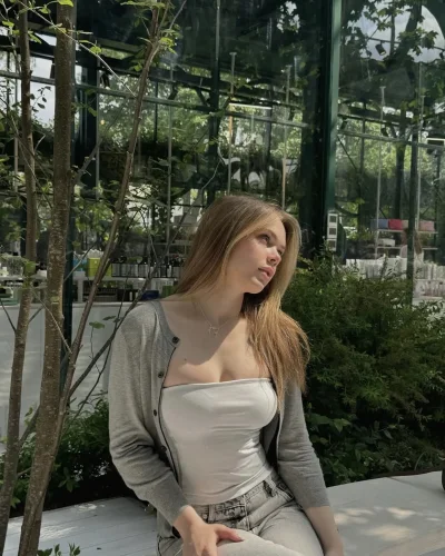 Polumna photo 4, european, athletic, blonde hair, 167 cm, 55 kg, Hong Kong