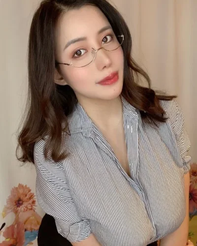 Sexyadriana photo 4, asian, athletic, brunette, 159 cm, 53 kg, Hong Kong