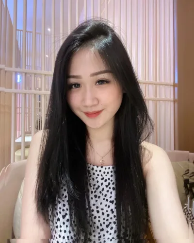 Jessiee photo 4, asian, slim, black hair, 167 cm, 44 kg, Hong Kong
