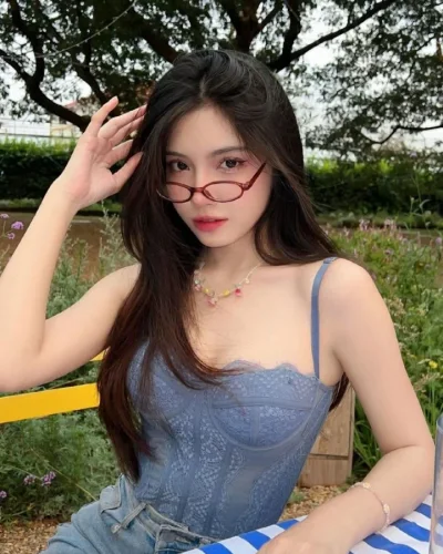 Melon photo 2, asian, slim, black hair, 166 cm, 48 kg, Hong Kong