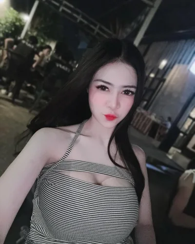 Shanti photo 3, asian, petite, black hair, 155 cm, 48 kg, Hong Kong