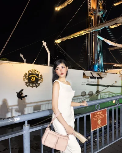 Milin Natural Boobs Student photo 10, asian, athletic, black hair, 158 cm, 48 kg, Hong Kong