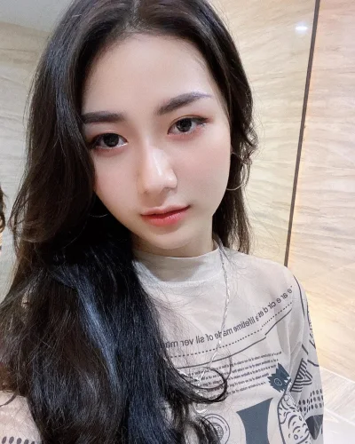 Aulia photo 4, asian, athletic, brunette, 168 cm, 60 kg, Hong Kong