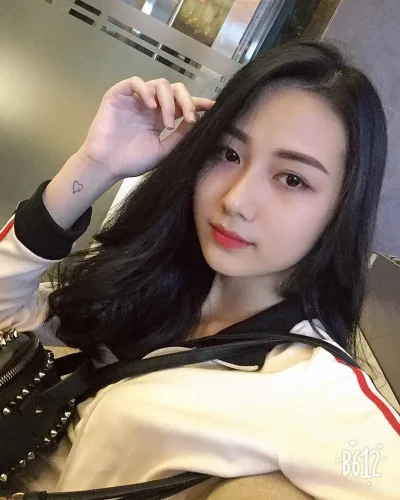 Aulia photo 7, asian, athletic, brunette, 168 cm, 60 kg, Hong Kong