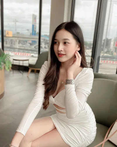 Yasmine photo 6, asian, slim, black hair, 163 cm, 50 kg, Hong Kong