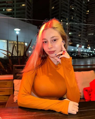 Osnelle photo 5, european, average, brunette, 168 cm, 70 kg, Hong Kong