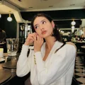 Marta photo 6, european, slim, black hair, 171 cm, 55 kg, Hong Kong