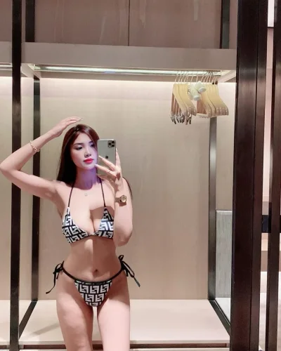 Sofia photo 1, asian, athletic, black hair, 165 cm, 56 kg, Hong Kong