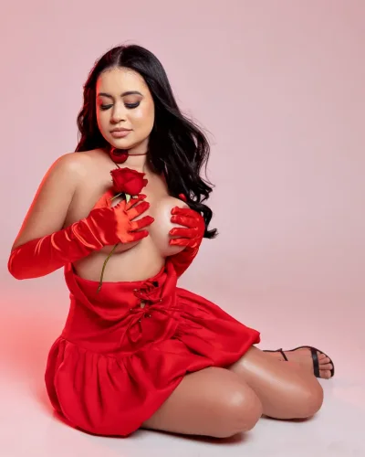 Diiovanna photo 3, european, average, brunette, 160 cm, 57 kg, Hong Kong