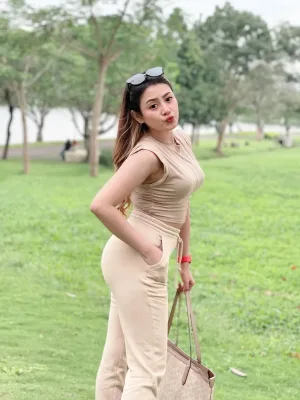 Mercyy photo 1, asian, slim, blonde hair, 165 cm, 51 kg, Hong Kong