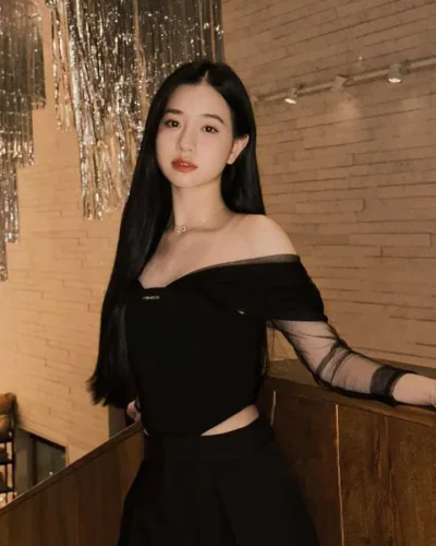 Thanh photo 4, asian, slim, black hair, 178 cm, 55 kg, Hong Kong