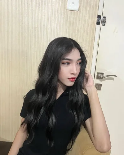 Delia Jelita photo 6, asian, slim, black hair, 170 cm, 49 kg, Hong Kong