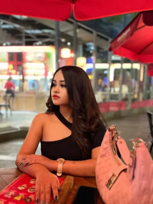 Belindaa photo 1, asian, athletic, black hair, 165 cm, 52 kg, Hong Kong
