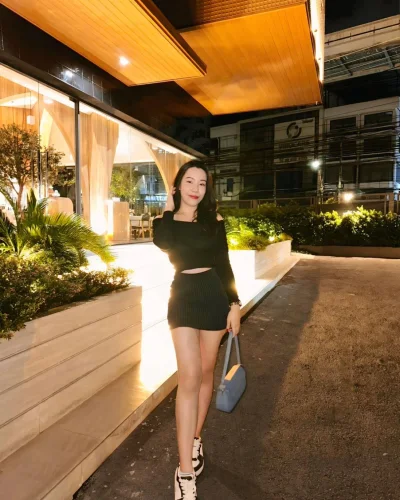 Bangkok Escort Girl photo 5, asian, athletic, black hair, 158 cm, 53 kg, Hong Kong