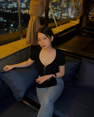Myna photo 2, asian, slim, brunette, 164 cm, 47 kg, Hong Kong