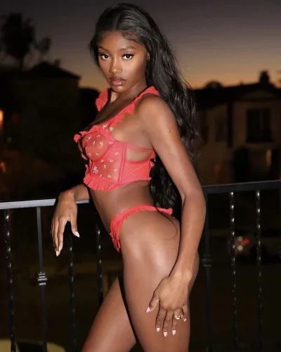 Malma photo 3, ebony / black, athletic, black hair, 169 cm, 58 kg, Hong Kong