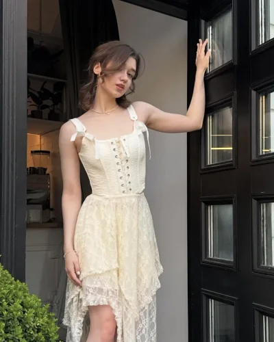 Shura photo 6, european, athletic, brunette, 170 cm, 55 kg, Hong Kong