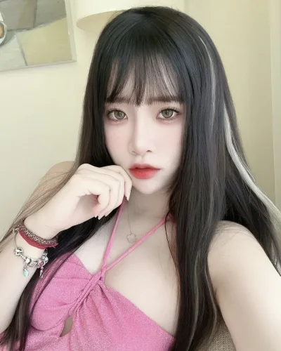 Hui Fen photo 2, asian, slim, black hair, 166 cm, 47 kg, Hong Kong