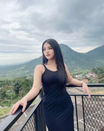 Jihan Malika photo 2, asian, slim, black hair, 164 cm, 51 kg, Hong Kong