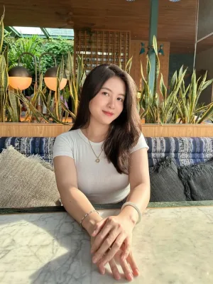 Diinda photo 1, asian, athletic, black hair, 162 cm, 51 kg, Hong Kong