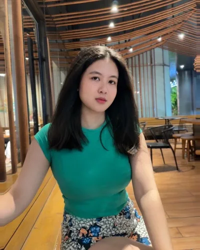 Diinda photo 4, asian, athletic, black hair, 162 cm, 51 kg, Hong Kong