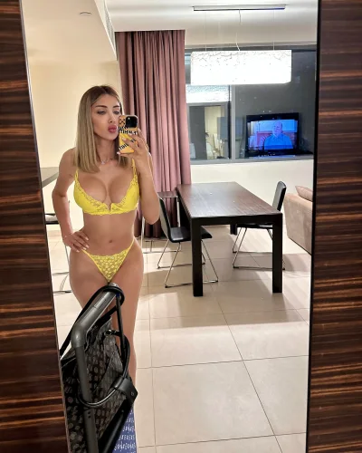 Aria photo 6, european, athletic, brunette, 175 cm, 65 kg, Hong Kong