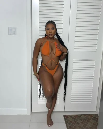 Nelly photo 4, ebony / black, athletic, black hair, 170 cm, 60 kg, Hong Kong