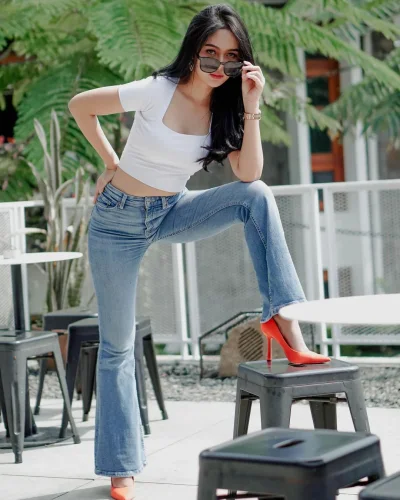 Sarah photo 1, asian, athletic, black hair, 165 cm, 55 kg, Hong Kong