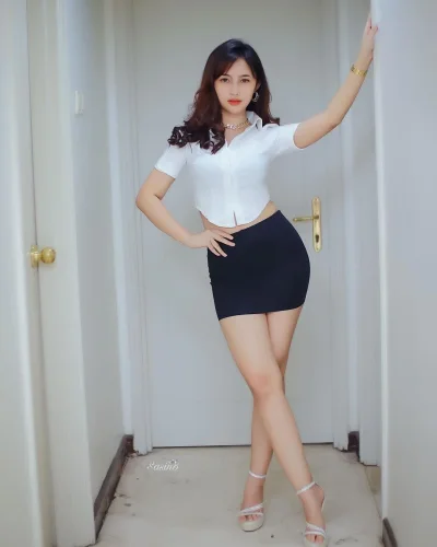 Sarah photo 7, asian, athletic, black hair, 165 cm, 55 kg, Hong Kong