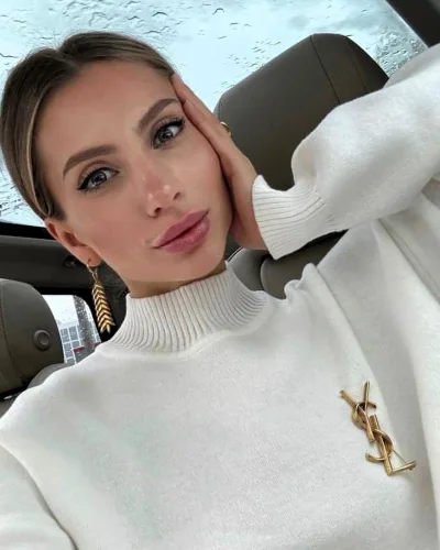 Inna photo 3, middle eastern, slim, blonde hair, 167 cm, 50 kg, Hong Kong