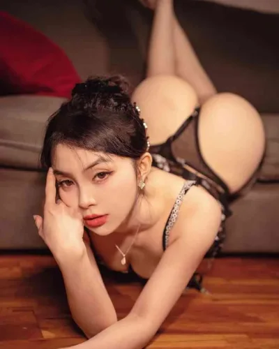Mew Mew photo 3, asian, slim, black hair, 168 cm, 49 kg, Hong Kong
