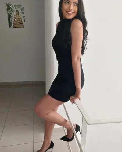 Roanna photo 9, latino, athletic, black hair, 173 cm, 57 kg, Hong Kong