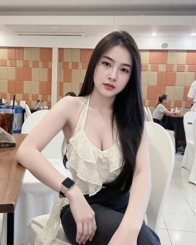 Bilqis photo 4, asian, average, black hair, 156 cm, 60 kg, Hong Kong