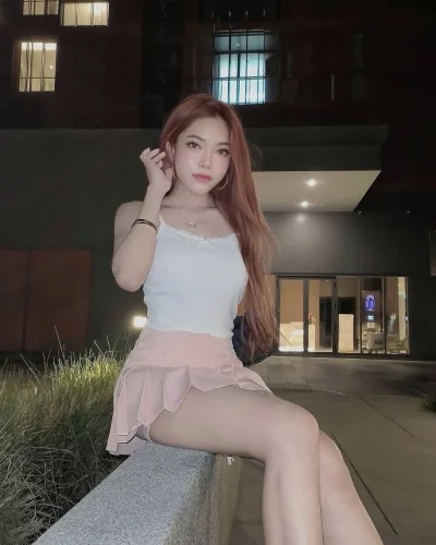 Yumi photo 2, asian, slim, brunette, 166 cm, 48 kg, Hong Kong