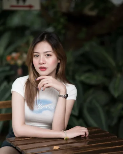 Laras photo 3, asian, athletic, brunette, 160 cm, 51 kg, Hong Kong
