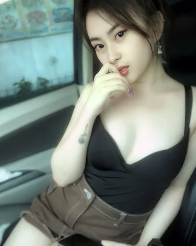 Natasya photo 10, asian, slim, black hair, 164 cm, 49 kg, Hong Kong