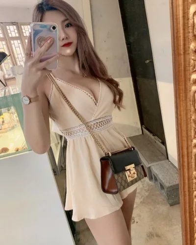 Lou photo 3, asian, athletic, brunette, 168 cm, 54 kg, Hong Kong