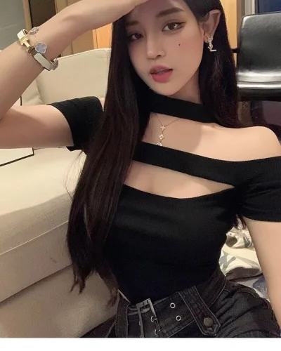 Helen photo 2, asian, slim, black hair, 168 cm, 48 kg, Hong Kong
