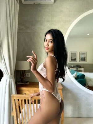 Audrey photo 1, asian, slim, black hair, 170 cm, 47 kg, Hong Kong